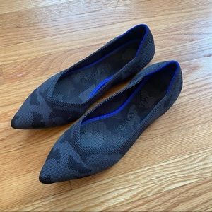 Rothys grey camo points